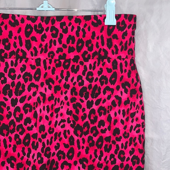 NWOT Large Pink / Red Leopard Bodycon Mini Skirt - Picture 4 of 13